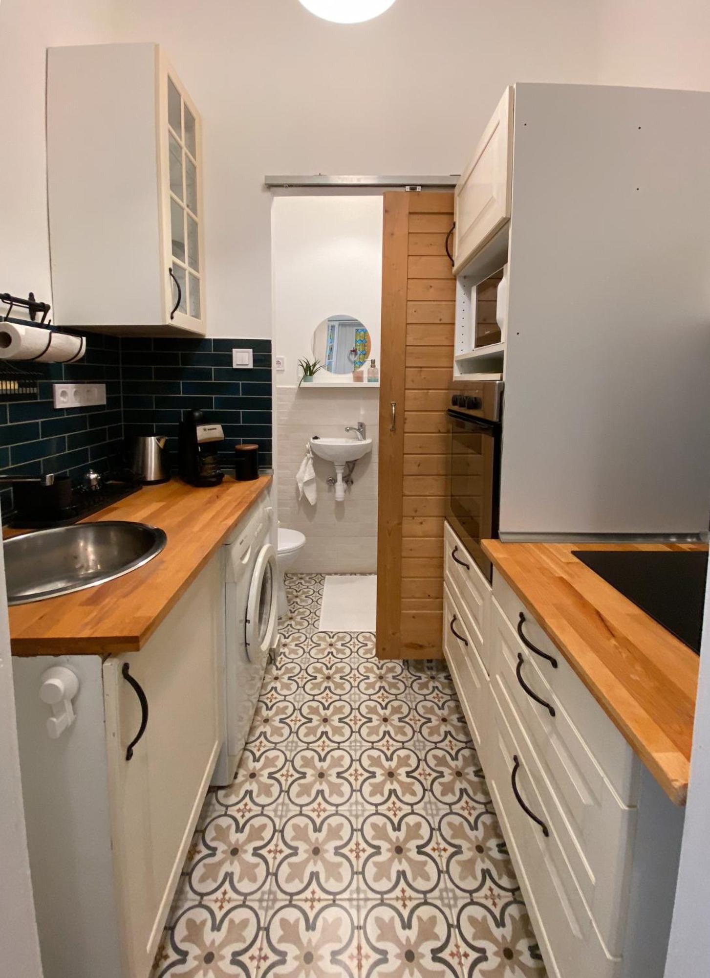 Quiet Apartment Near Buda Castle Boedapest Buitenkant foto